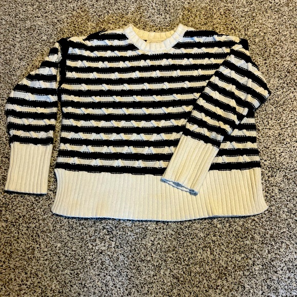 Jessica Simpson Sweaters - Jessica Simpson sweater